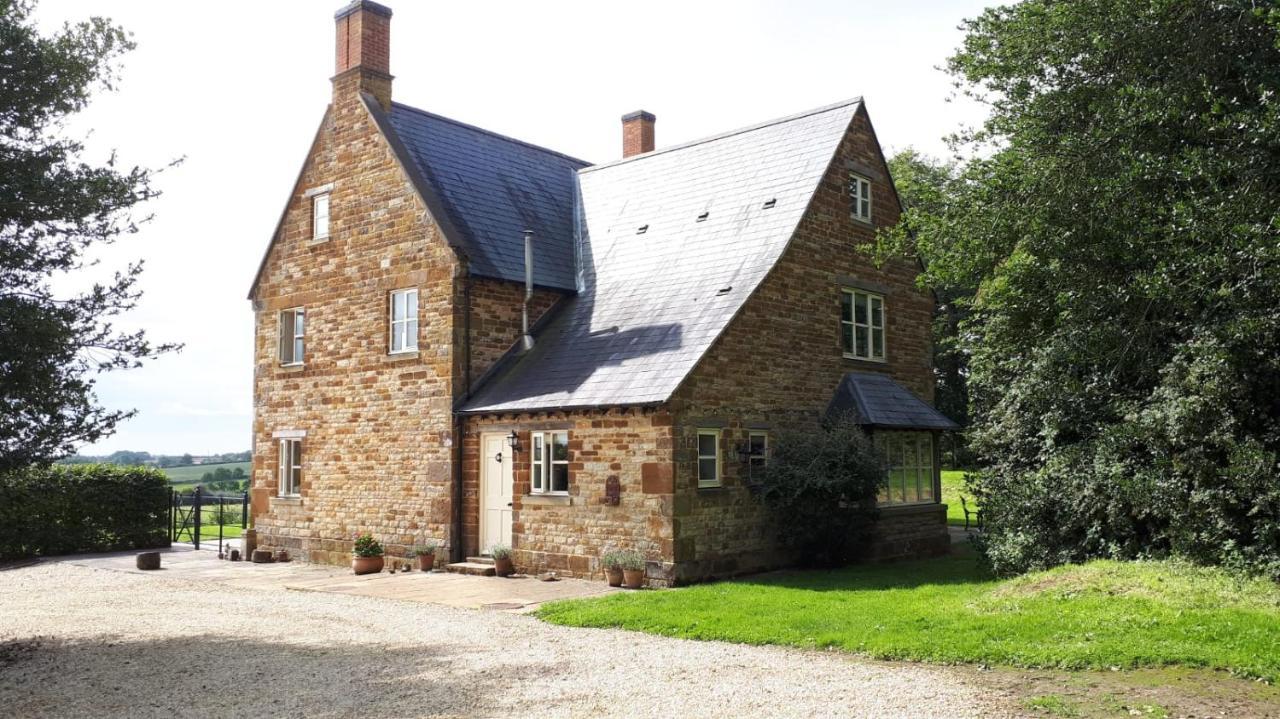 Cockley Hill Farm Bed & Breakfast 브래클리 외부 사진