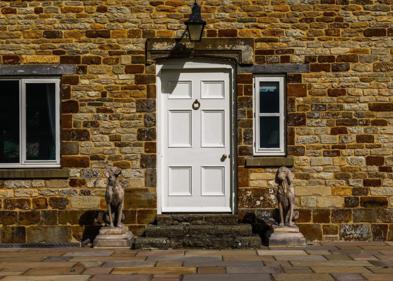 Cockley Hill Farm Bed & Breakfast 브래클리 외부 사진