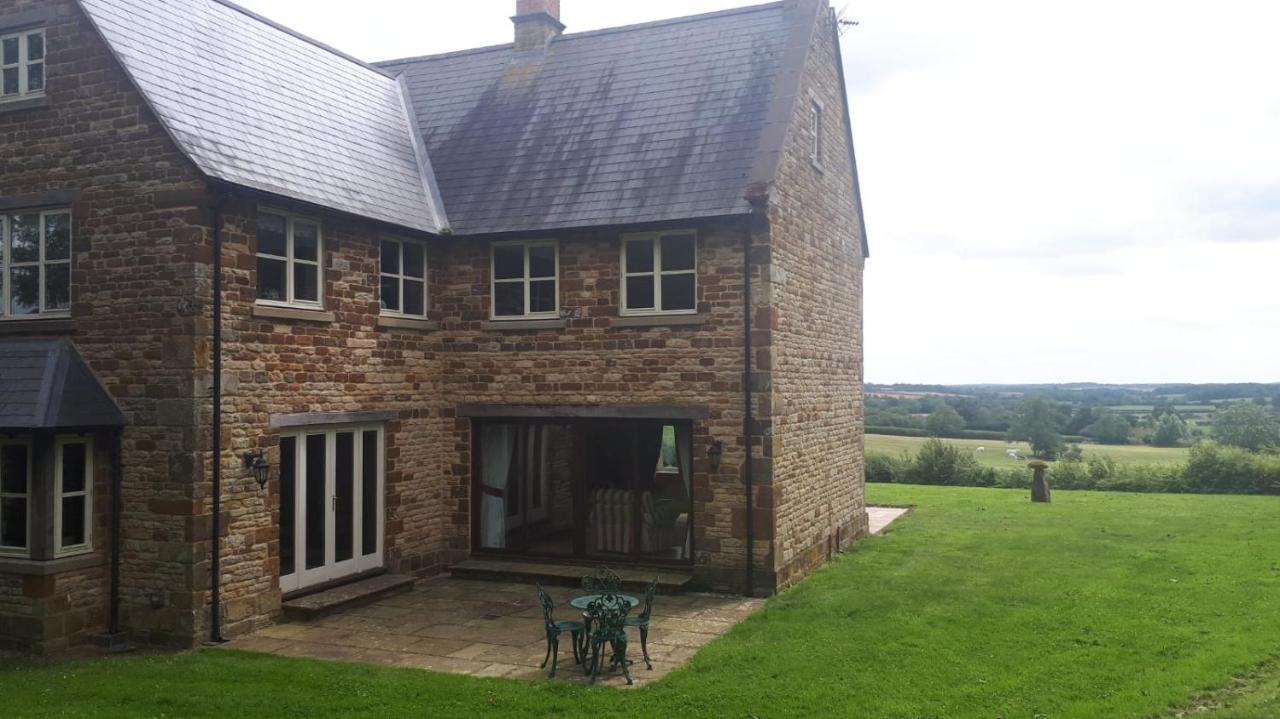 Cockley Hill Farm Bed & Breakfast 브래클리 외부 사진