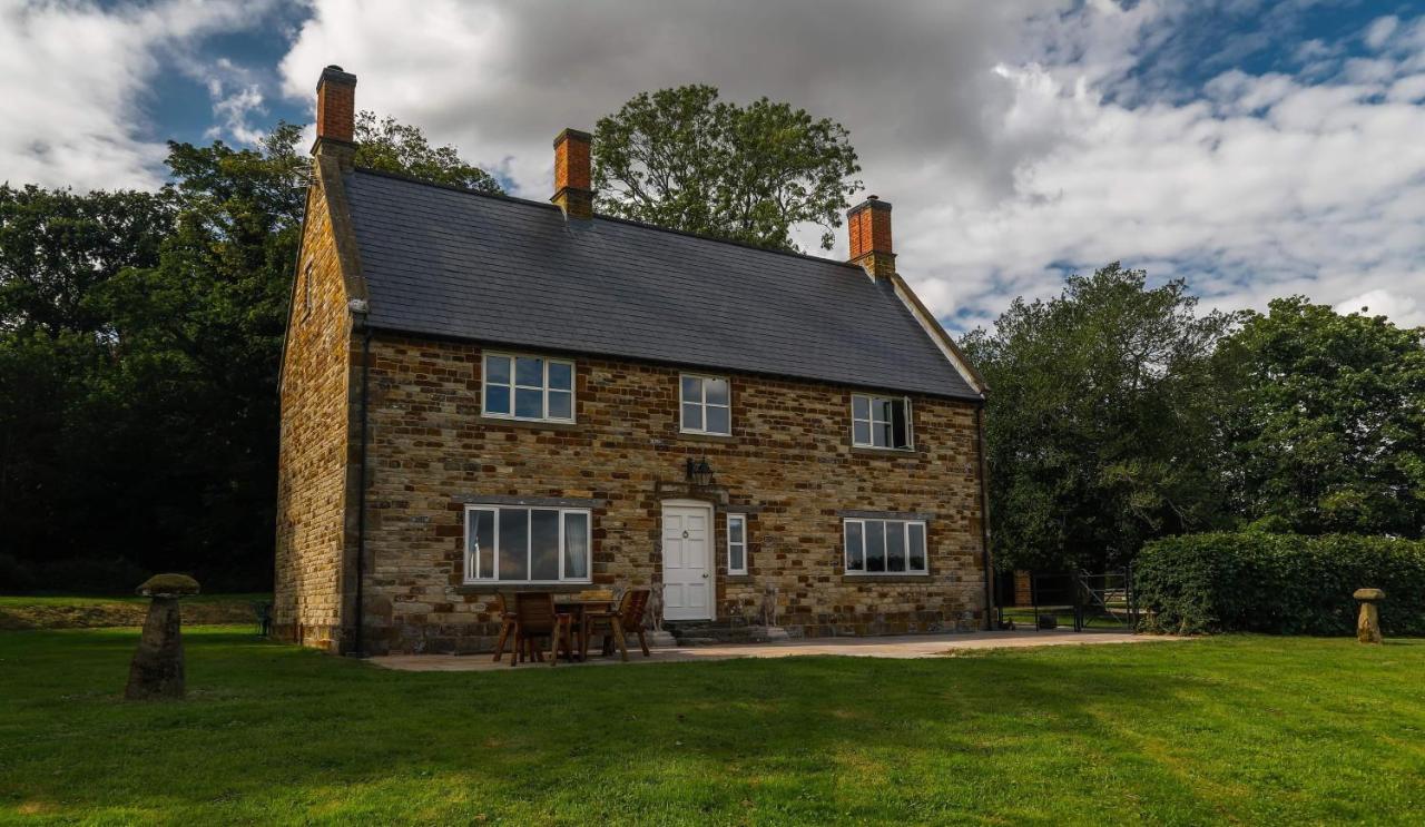 Cockley Hill Farm Bed & Breakfast 브래클리 외부 사진
